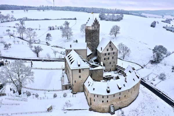 Burg Katzenstein im Winter 2020/2021